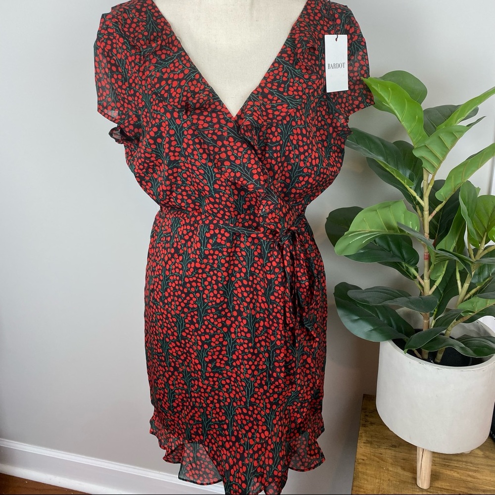 NWT Bardot Cherry Dress Size Small